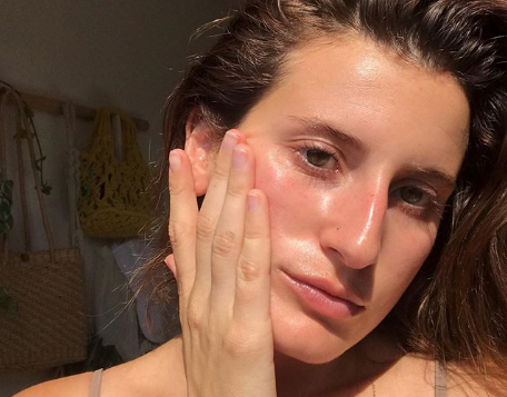 Should Your Morning And Night Skincare Routines Be Different?