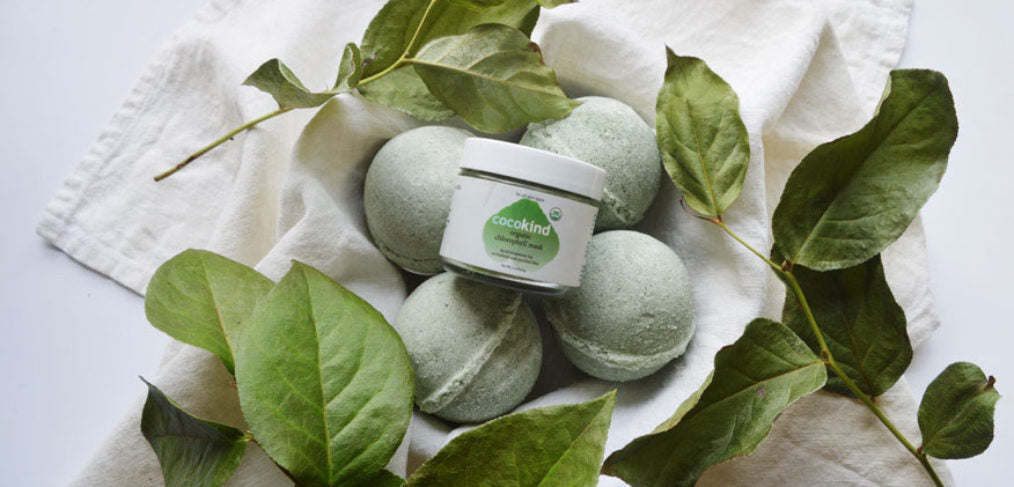 DIY: Detoxing Chlorophyll Mask Bath Bombs